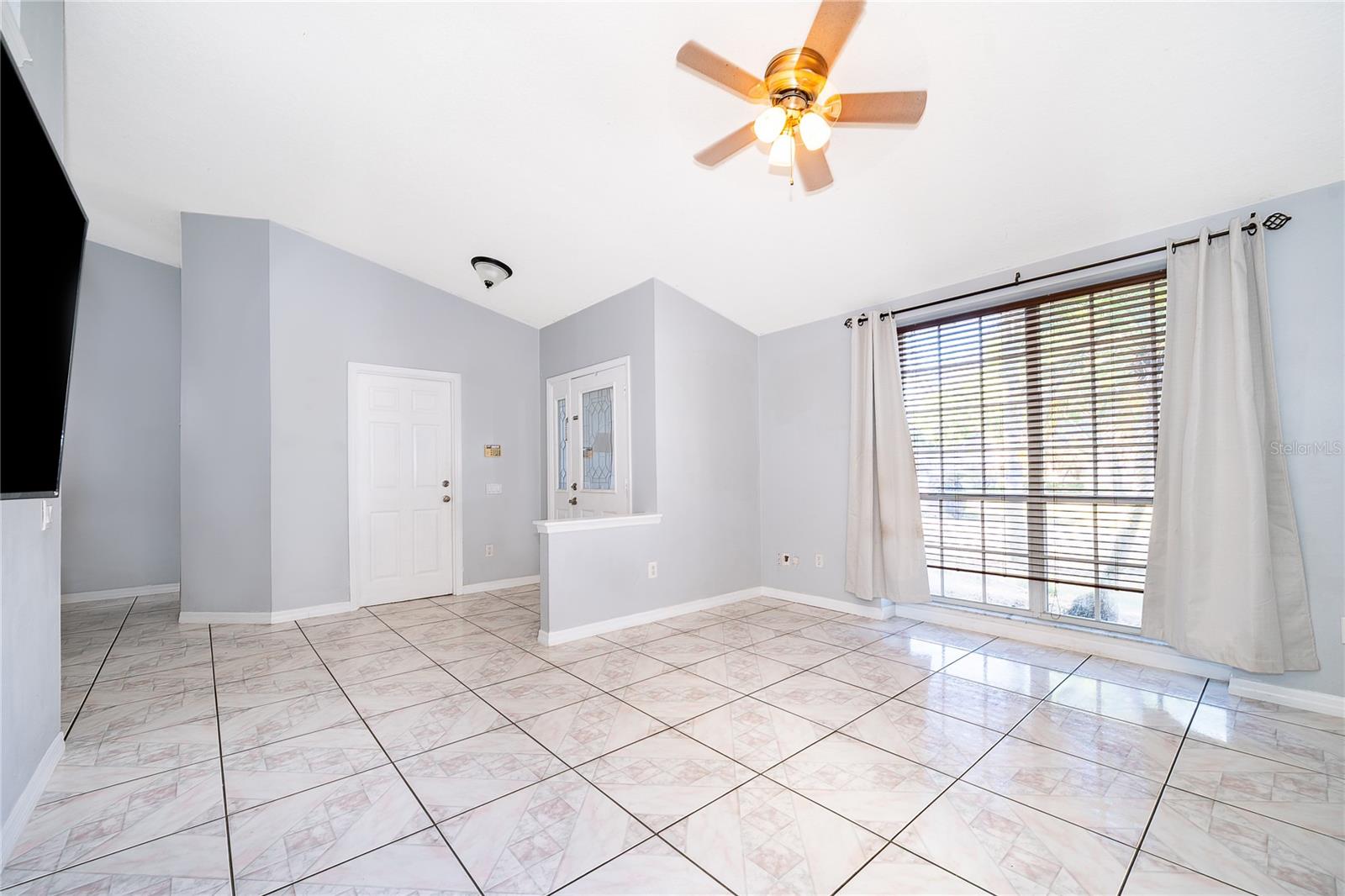 560 PLEASANT GROVE DR, WINTER SPRINGS, FL, 32708