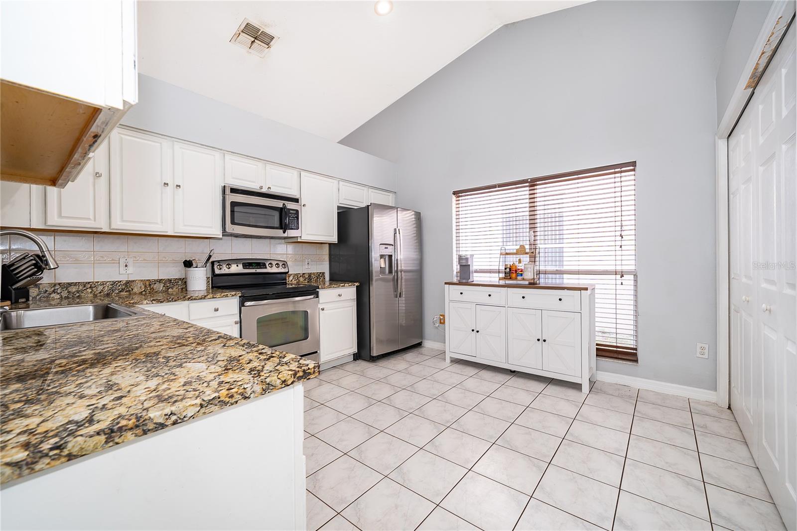 560 PLEASANT GROVE DR, WINTER SPRINGS, FL, 32708