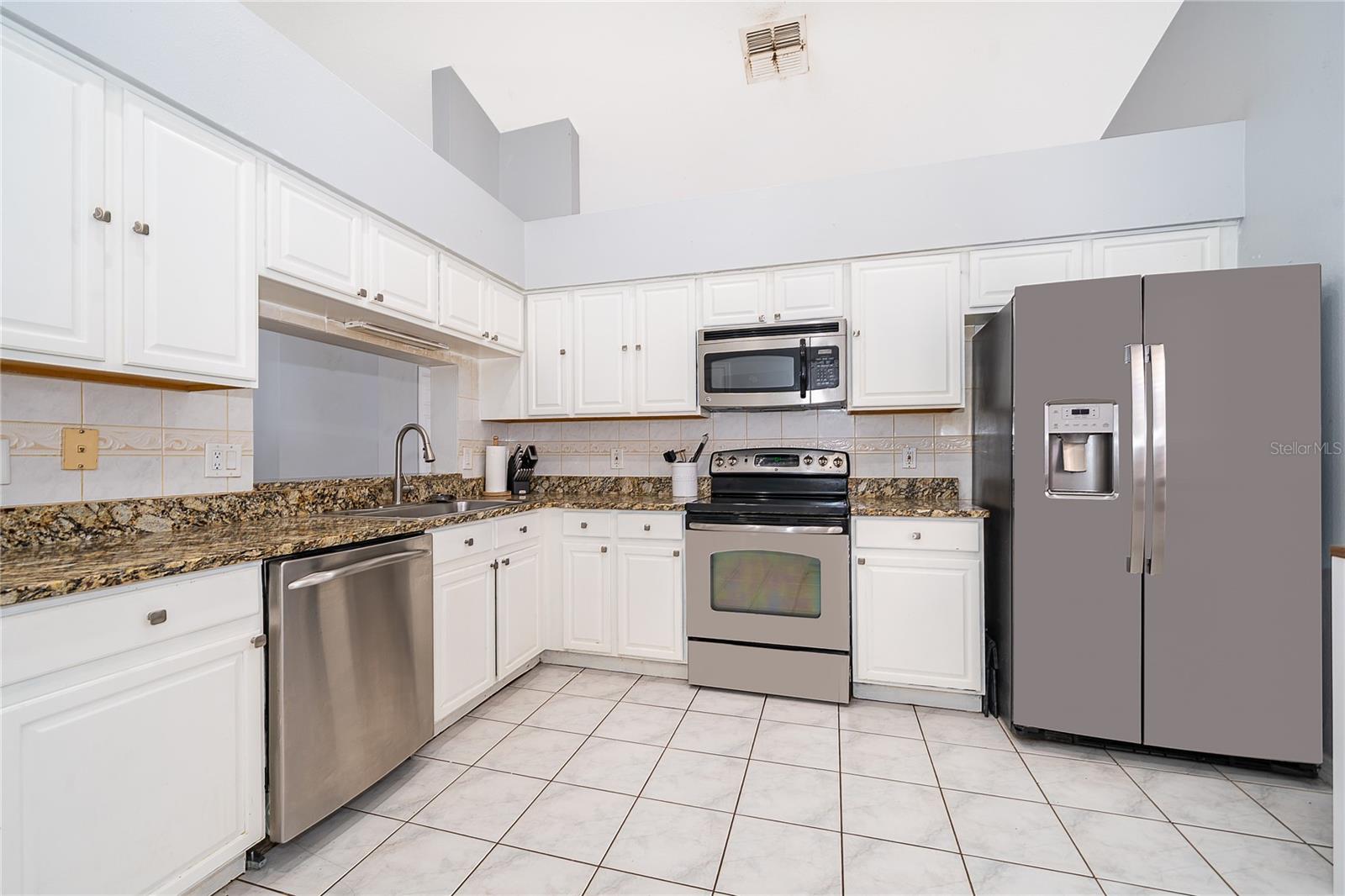 560 PLEASANT GROVE DR, WINTER SPRINGS, FL, 32708