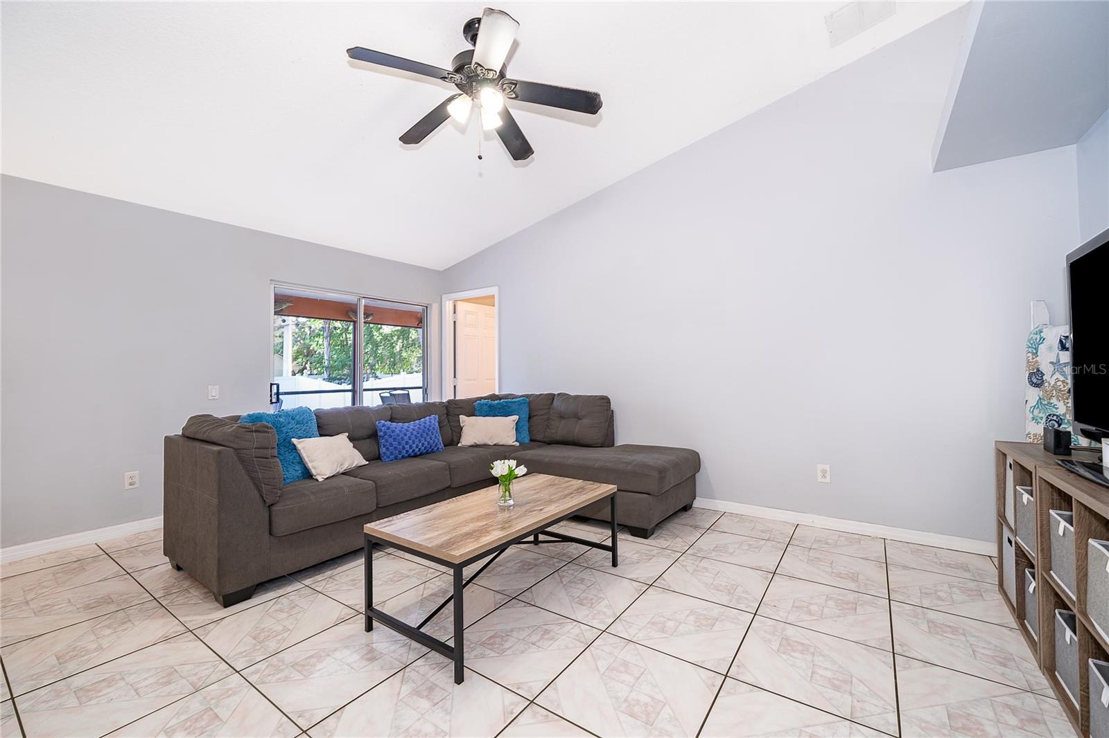 560 PLEASANT GROVE DR, WINTER SPRINGS, FL, 32708