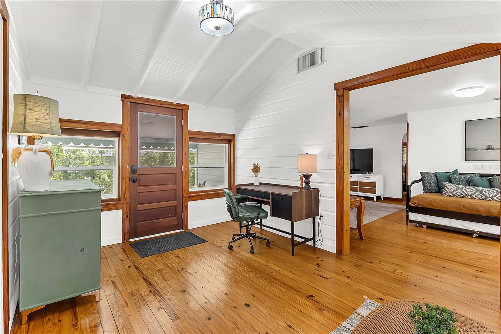 3560 MARTIN AVE, MOUNT DORA, FL, 32757