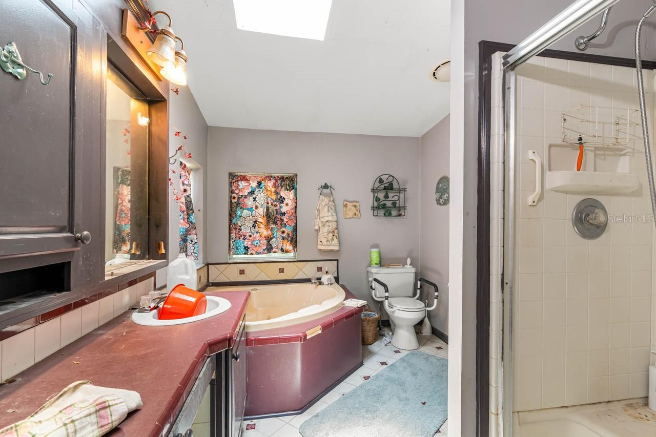 12730 BULLFROG CREEK RD, GIBSONTON, FL, 33534