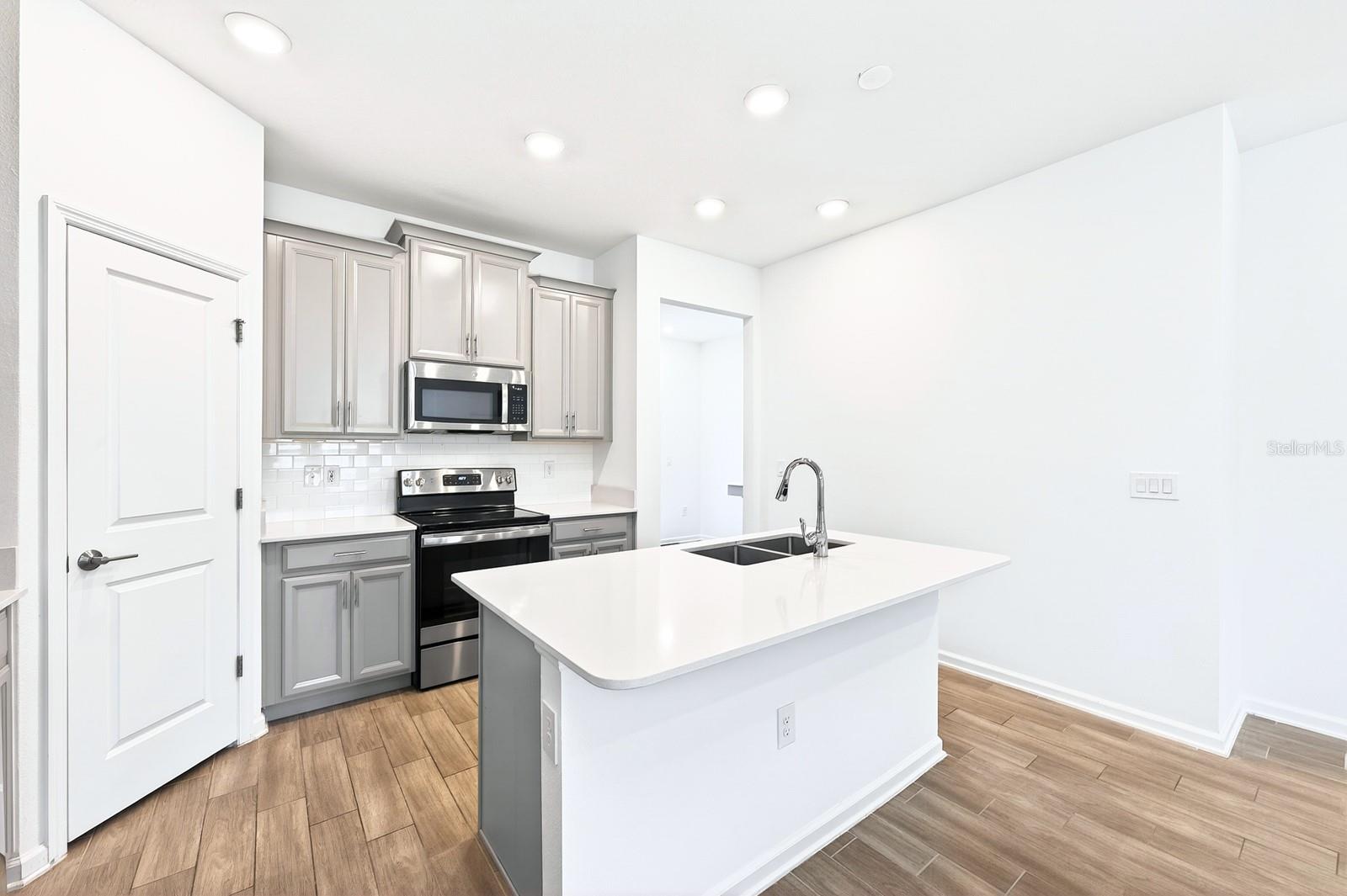 1720 FULFILLMENT DR, KISSIMMEE, FL, 34744