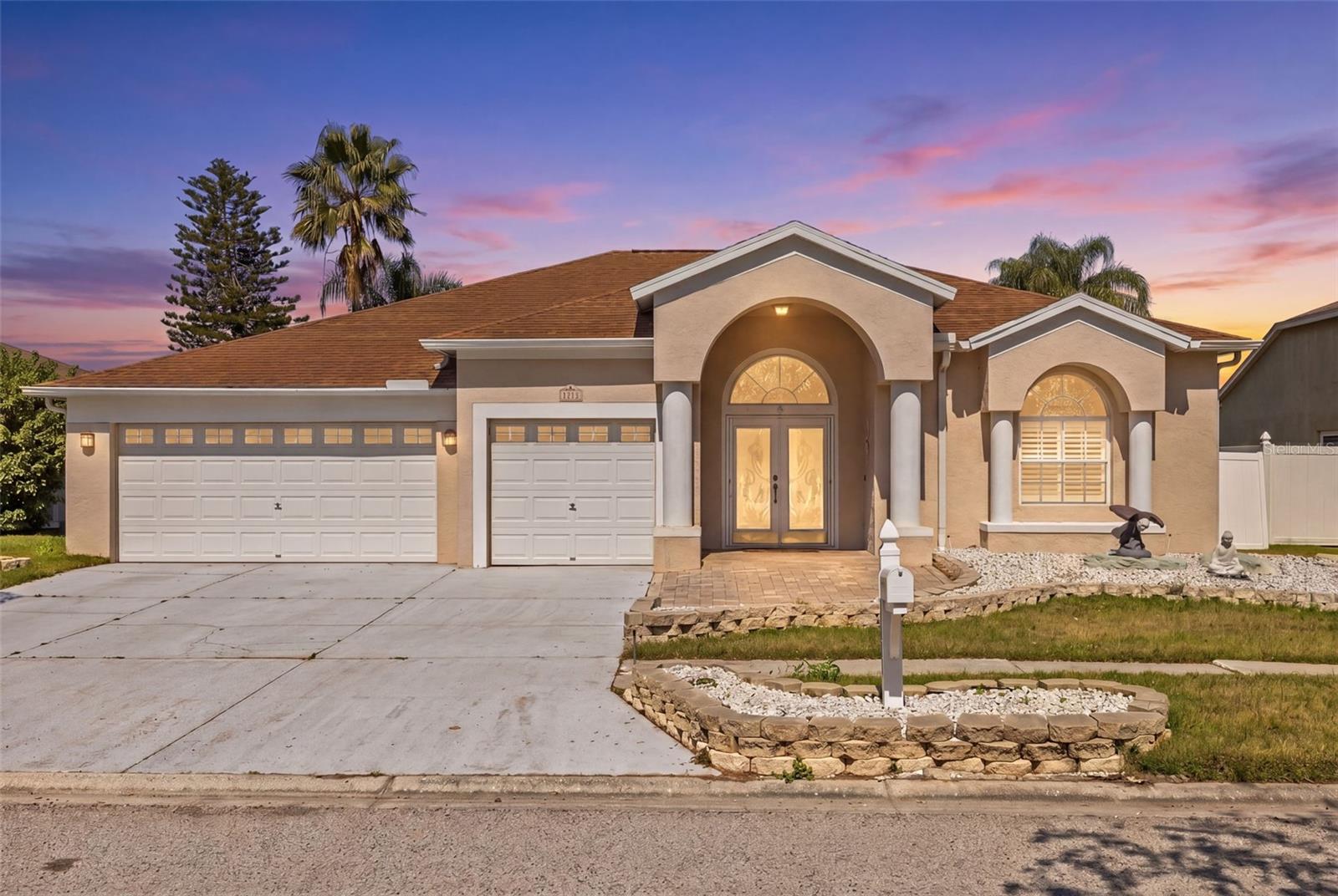 5117 SPECTACULAR BID DR, WESLEY CHAPEL, FL, 33544