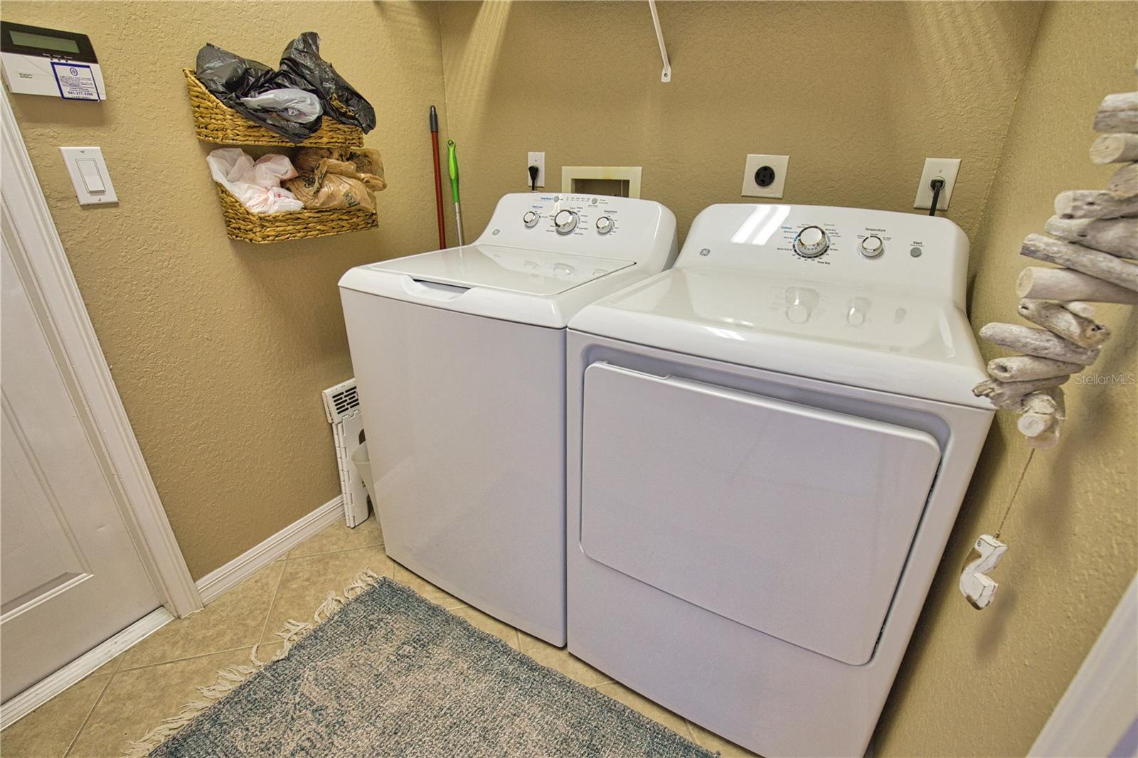 482 MONTELLUNA DR, NORTH VENICE, FL, 34275