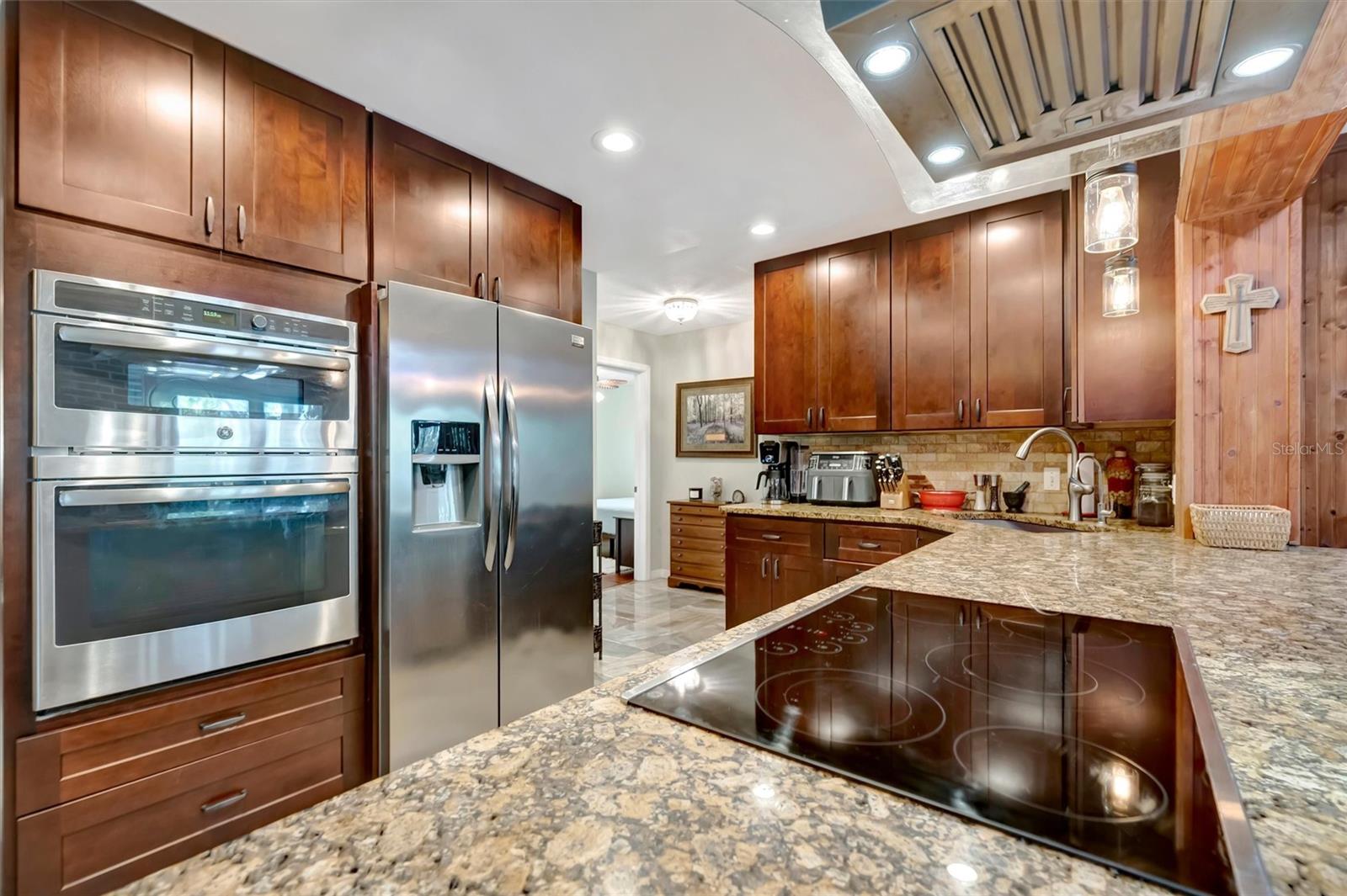 9782 55TH AVE N, ST PETERSBURG, FL, 33708