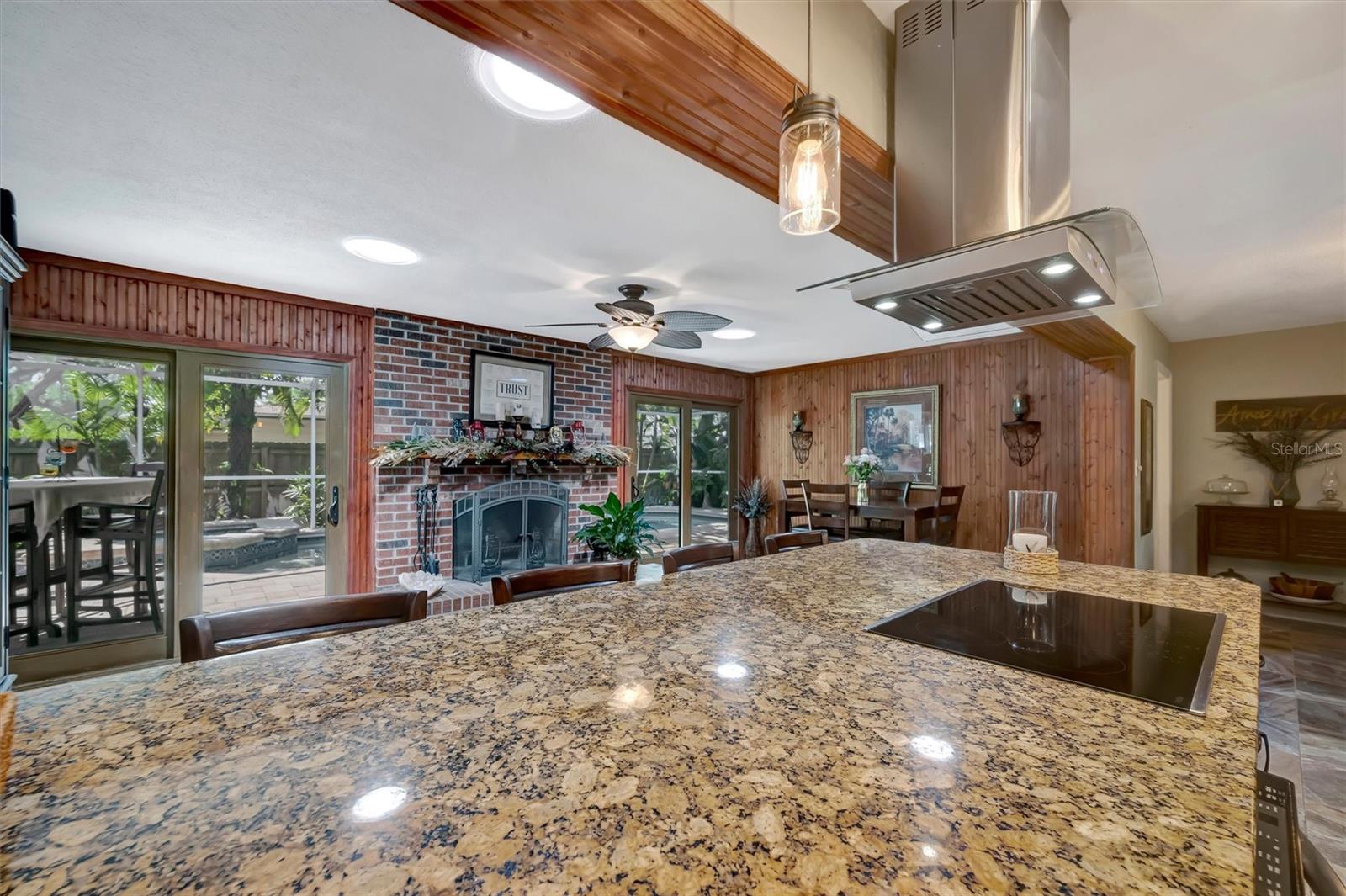 9782 55TH AVE N, ST PETERSBURG, FL, 33708