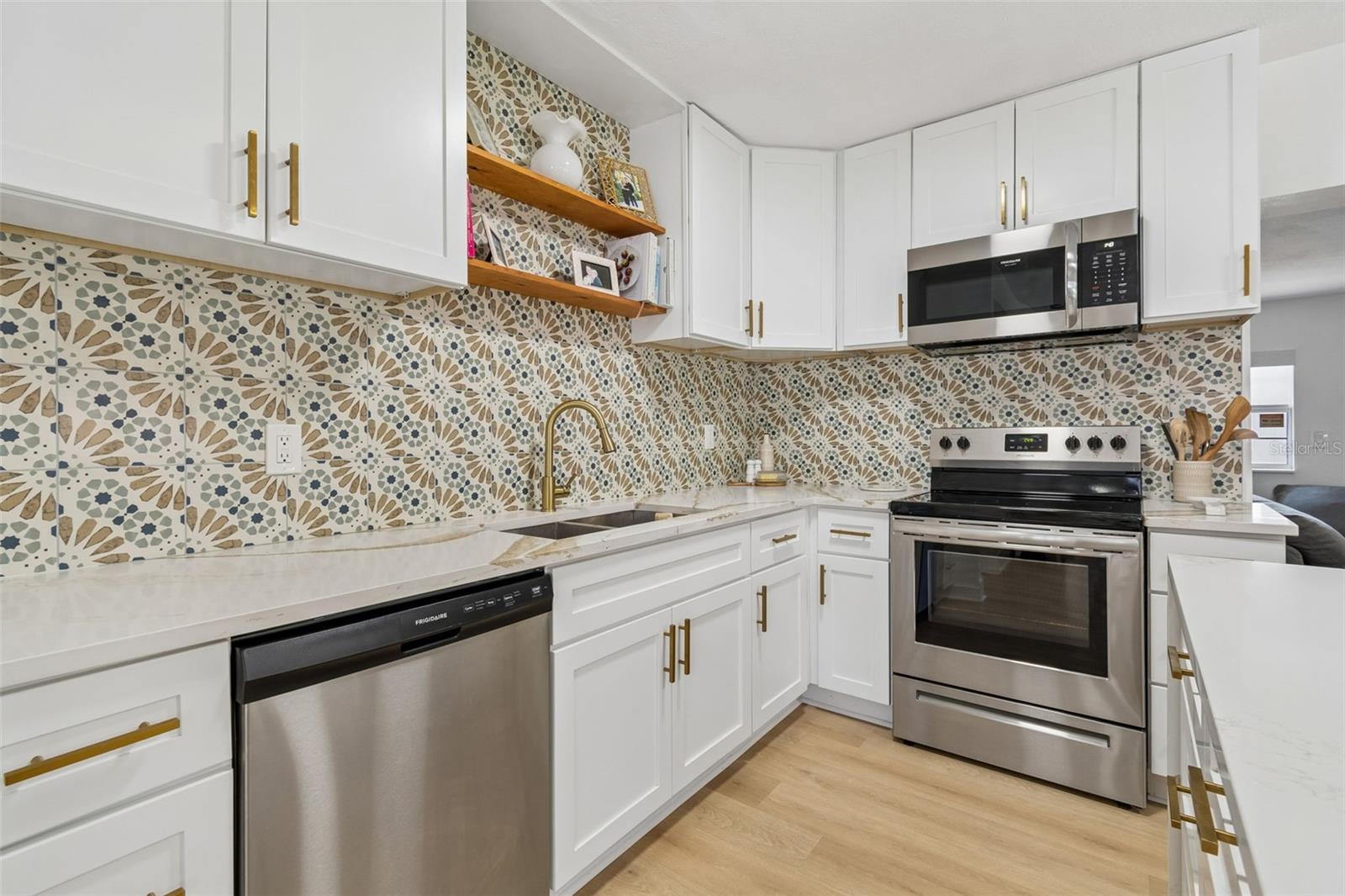 3320 W IOWA AVE, TAMPA, FL, 33611