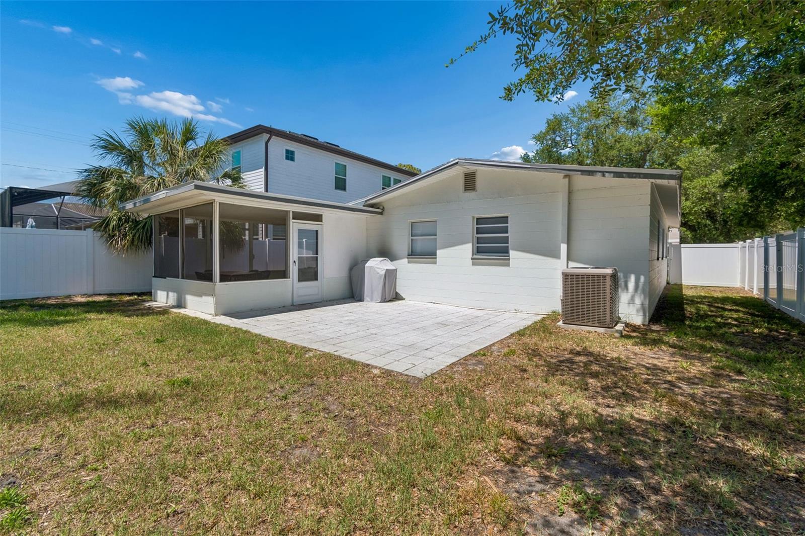 3320 W IOWA AVE, TAMPA, FL, 33611
