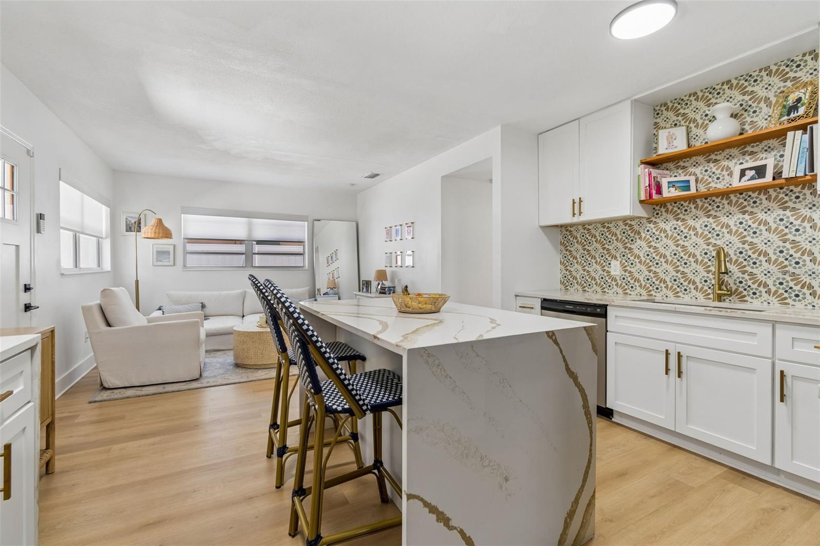 3320 W IOWA AVE, TAMPA, FL, 33611