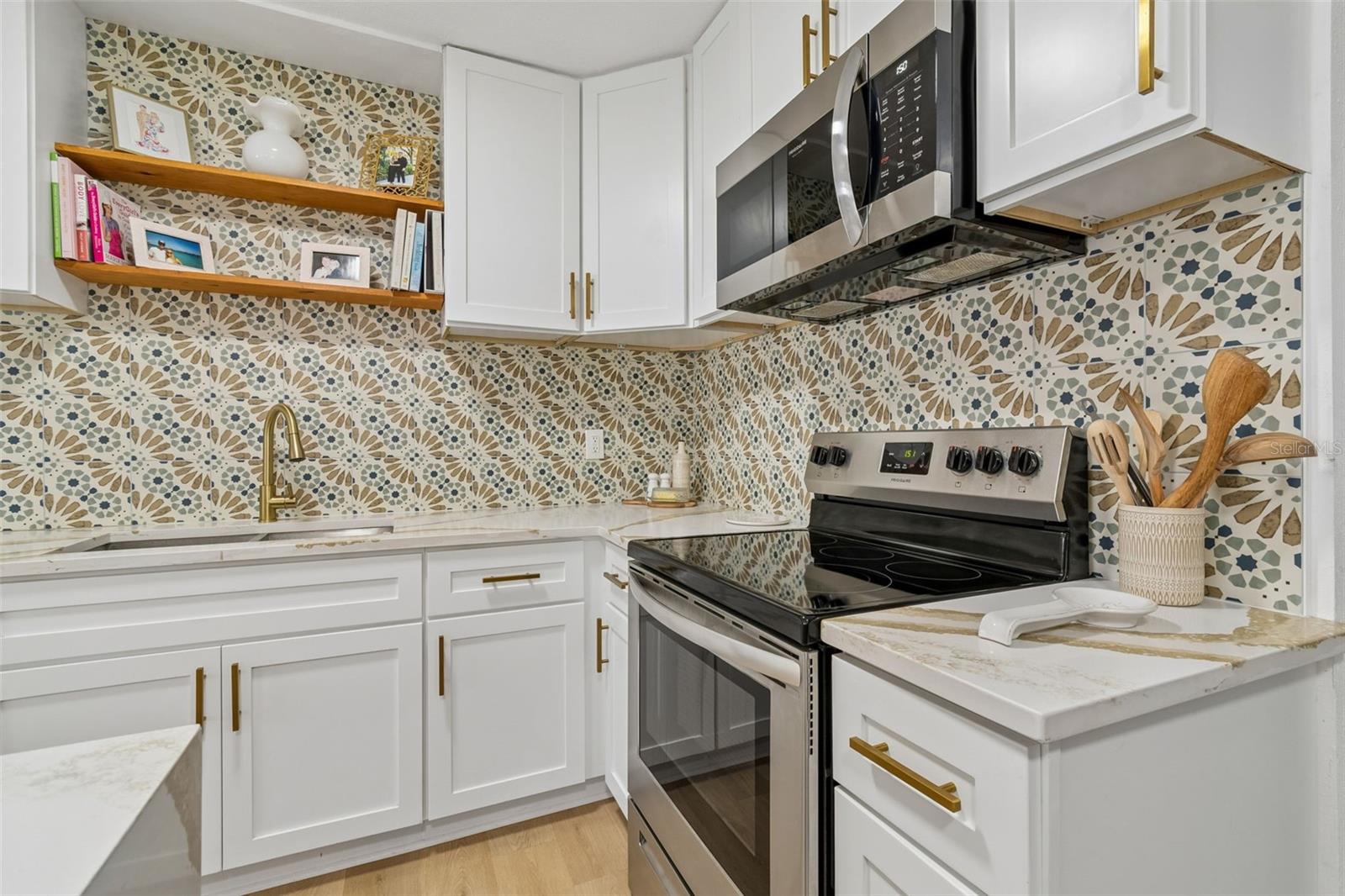 3320 W IOWA AVE, TAMPA, FL, 33611