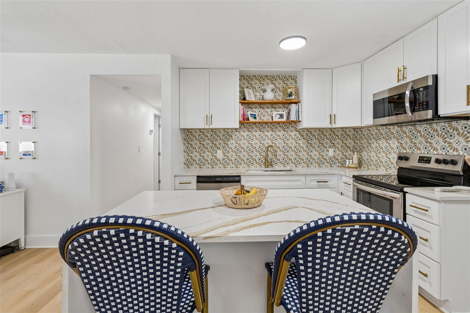 3320 W IOWA AVE, TAMPA, FL, 33611