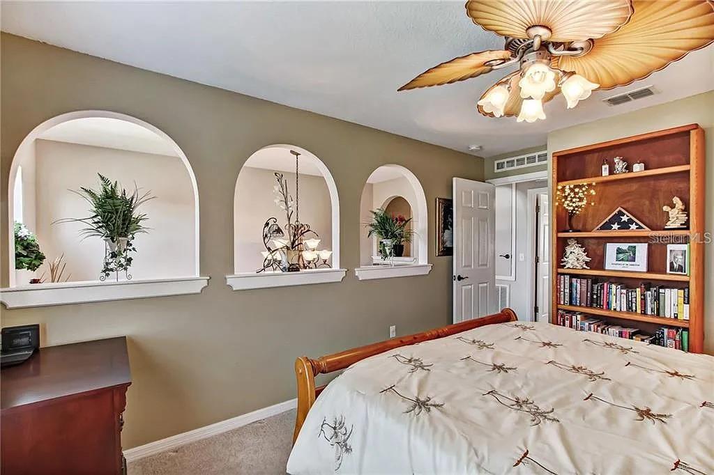 1915 CORNER CREST CT, ORLANDO, FL, 32820