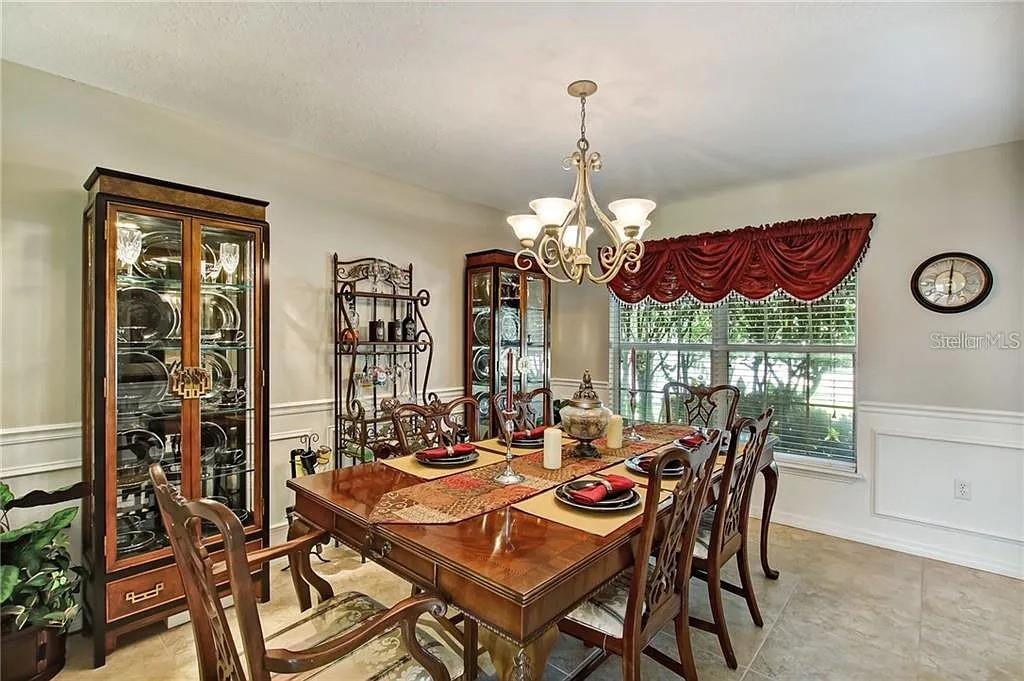 1915 CORNER CREST CT, ORLANDO, FL, 32820