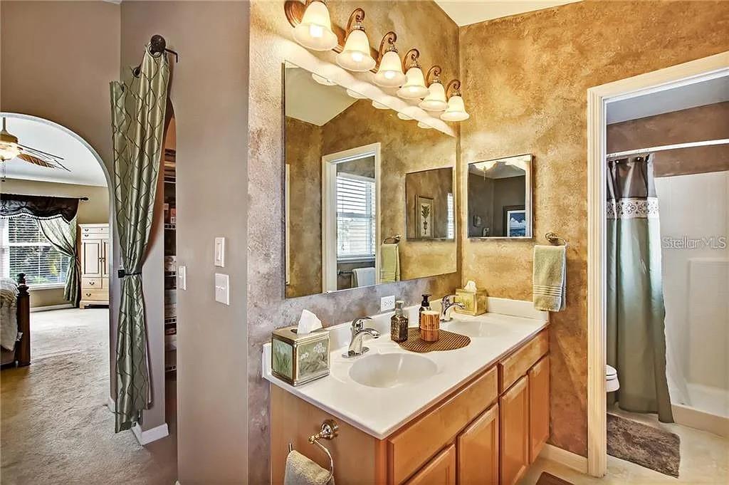 1915 CORNER CREST CT, ORLANDO, FL, 32820