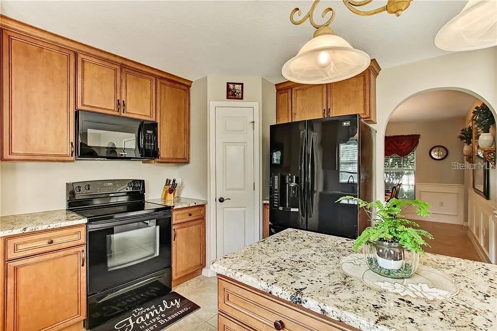 1915 CORNER CREST CT, ORLANDO, FL, 32820