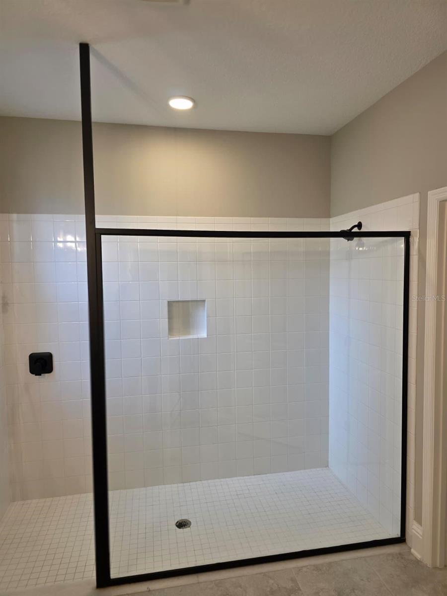 WHISPERING OAKS PRESERVE PH 1, WESLEY CHAPEL, FL, 33545