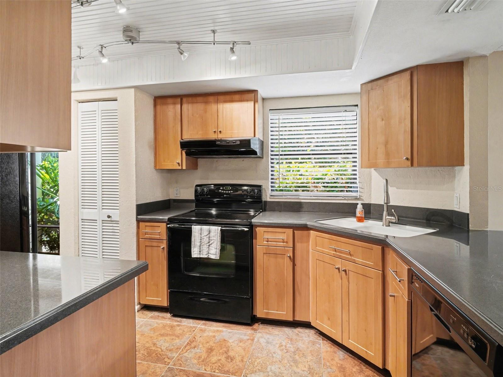 7205 CURTISS AVENUE 1A AVE #1A, SARASOTA, FL, 34231