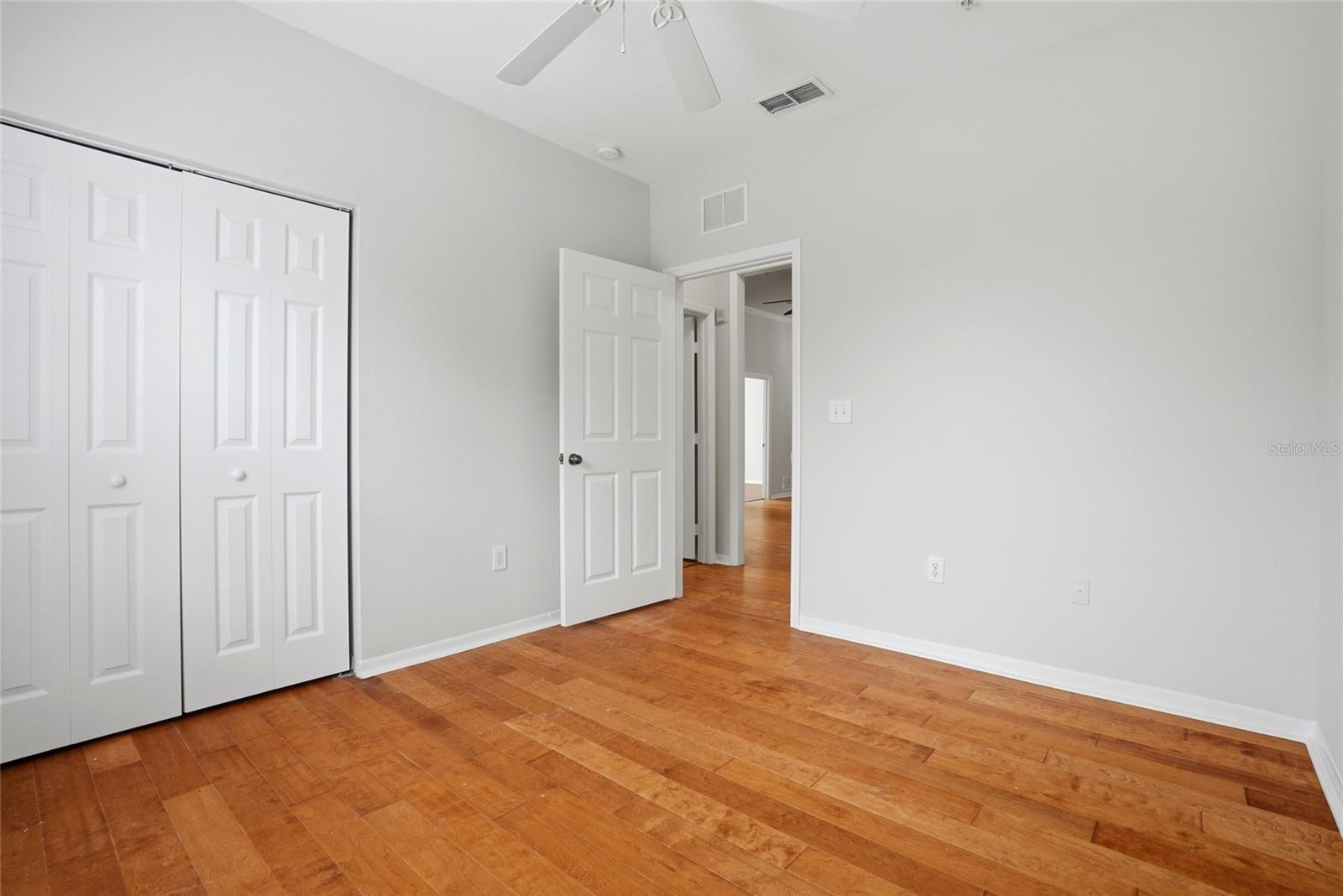 9916 COURTNEY PALMS BLVD #302, TAMPA, FL, 33619