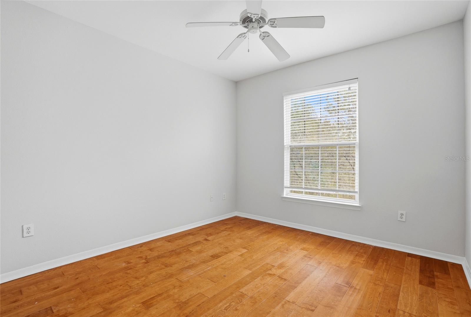 9916 COURTNEY PALMS BLVD #302, TAMPA, FL, 33619