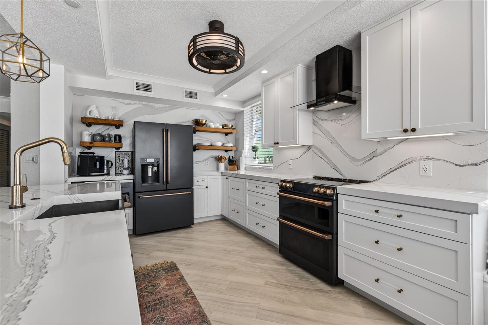 11 SAN MARCO ST #401, CLEARWATER BEACH, FL, 33767