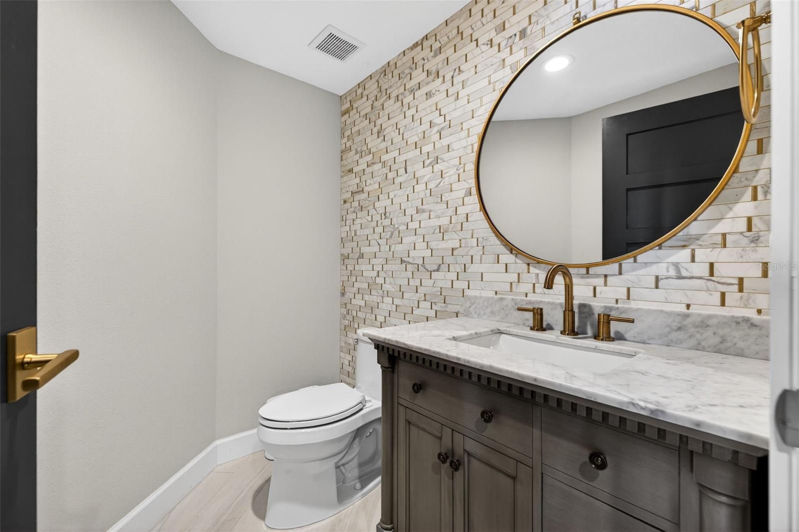 11 SAN MARCO ST #401, CLEARWATER BEACH, FL, 33767