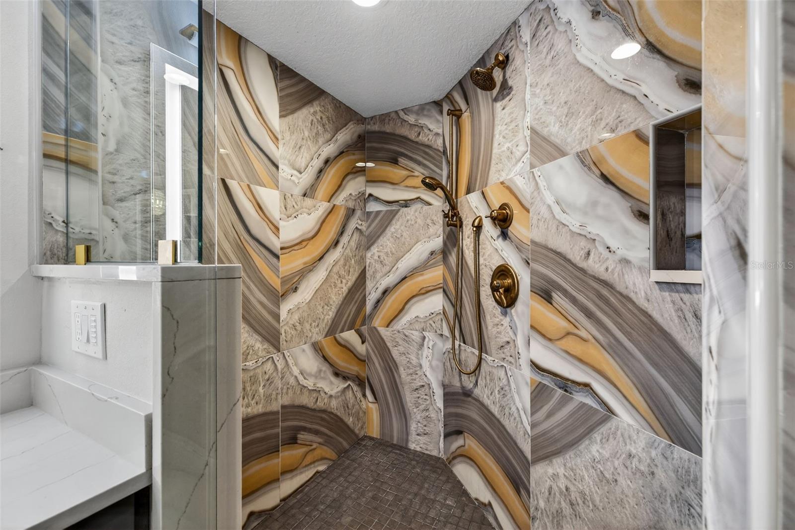 11 SAN MARCO ST #401, CLEARWATER BEACH, FL, 33767