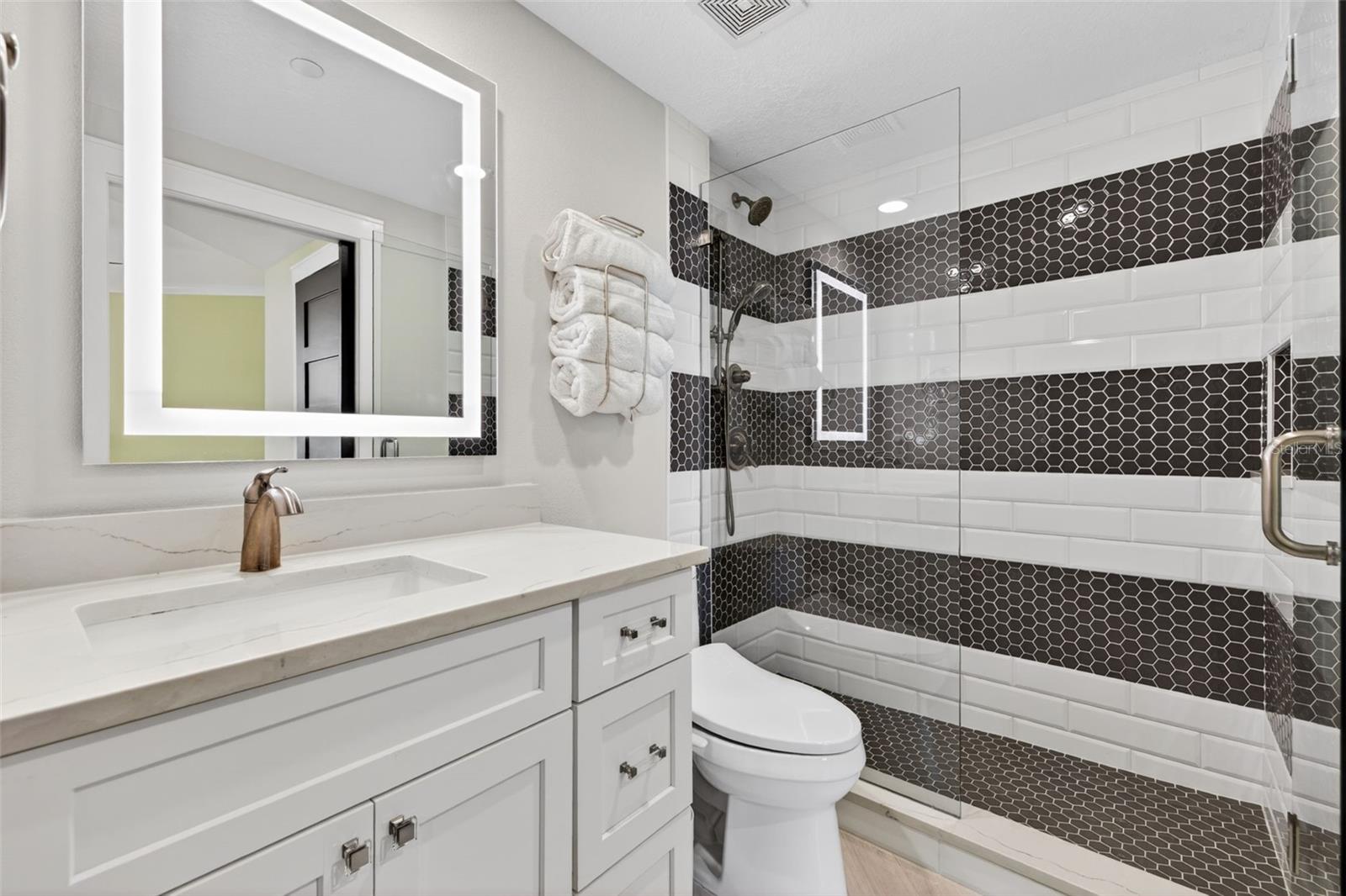 11 SAN MARCO ST #401, CLEARWATER BEACH, FL, 33767