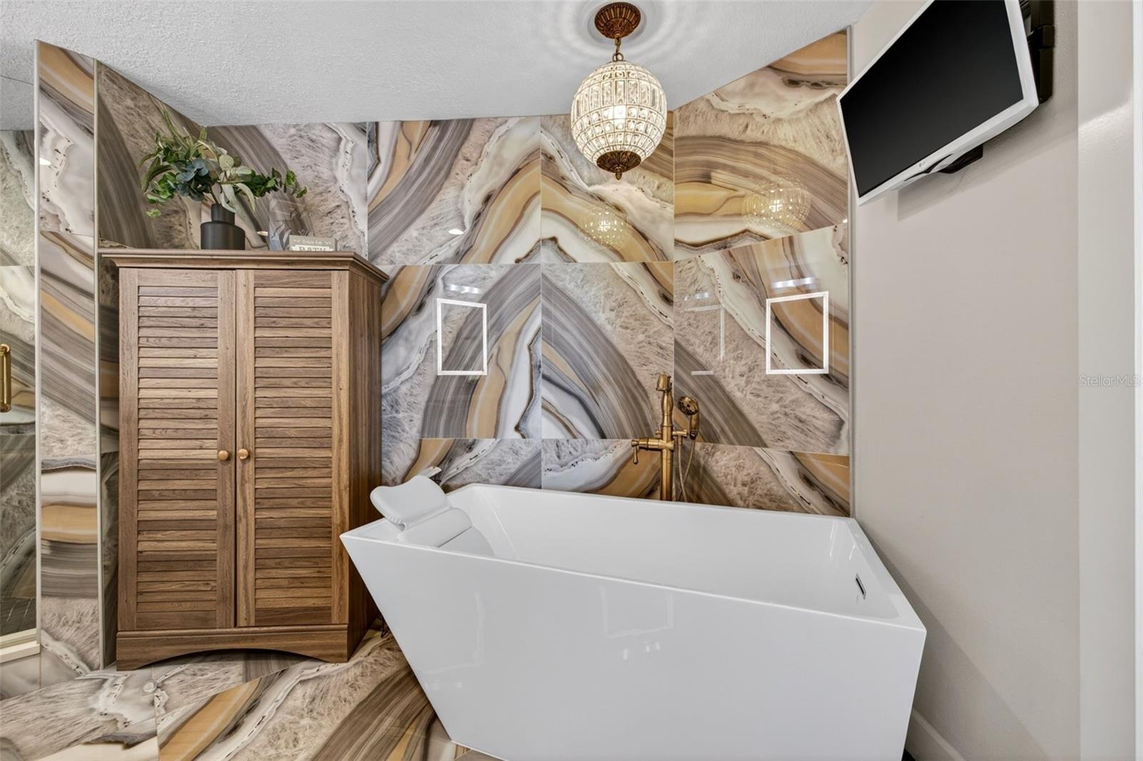 11 SAN MARCO ST #401, CLEARWATER BEACH, FL, 33767