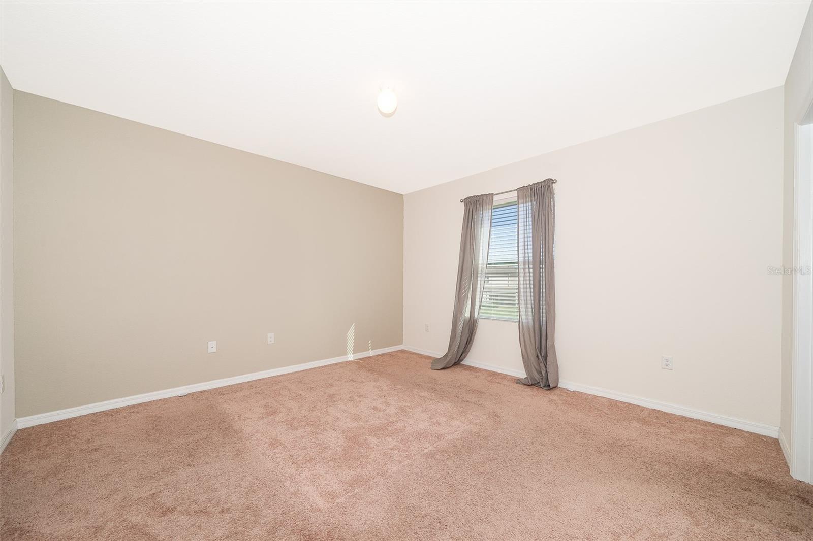 241 ARBOR LAKES DR, DAVENPORT, FL, 33896