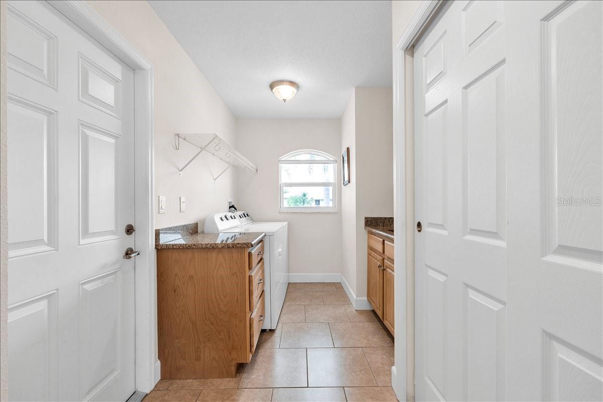 519 W CASHEW, PUNTA GORDA, FL, 33955