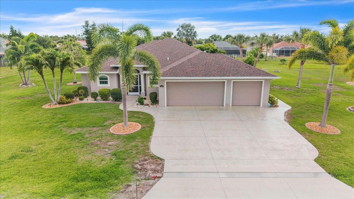 519 W CASHEW, PUNTA GORDA, FL, 33955