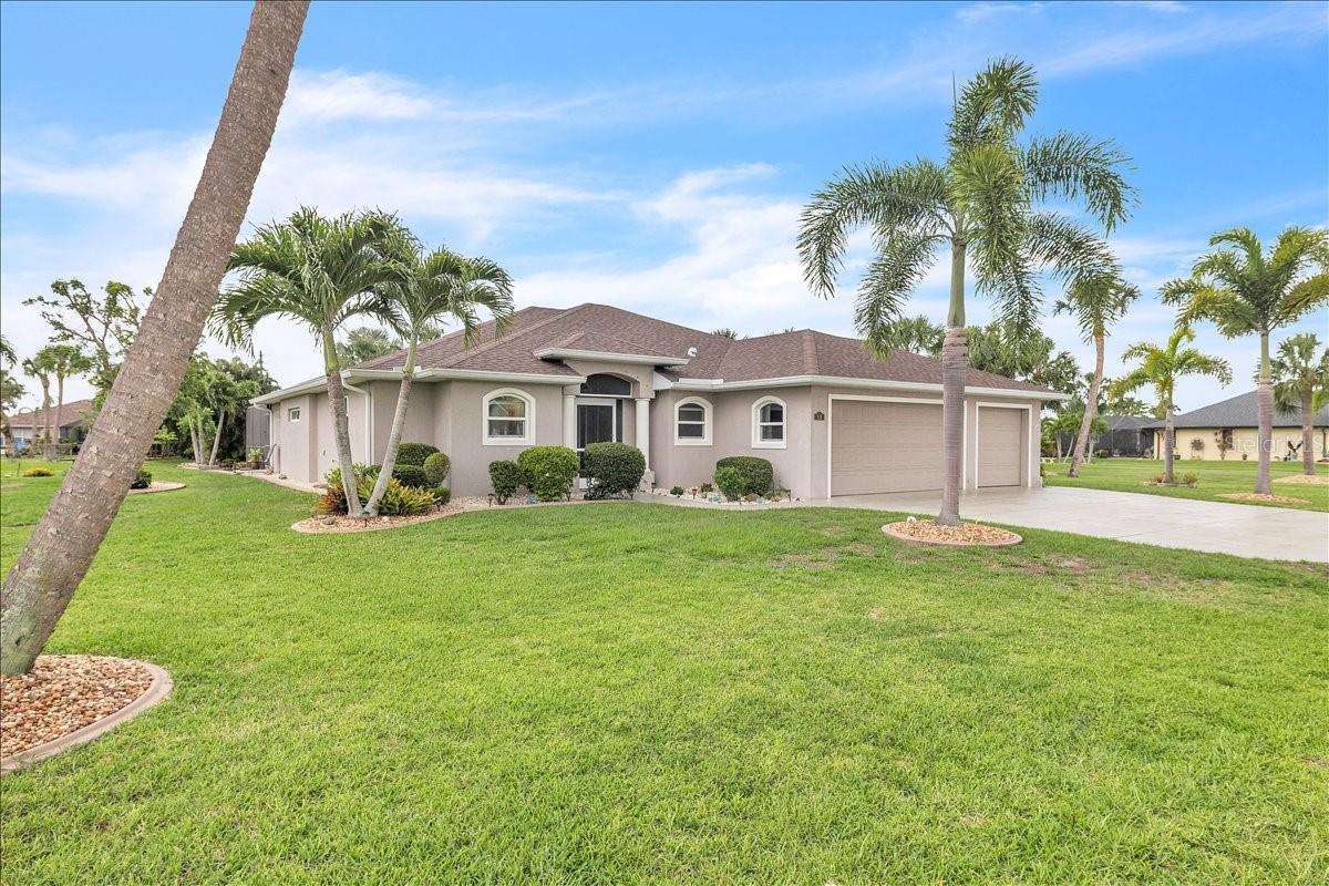 519 W CASHEW, PUNTA GORDA, FL, 33955
