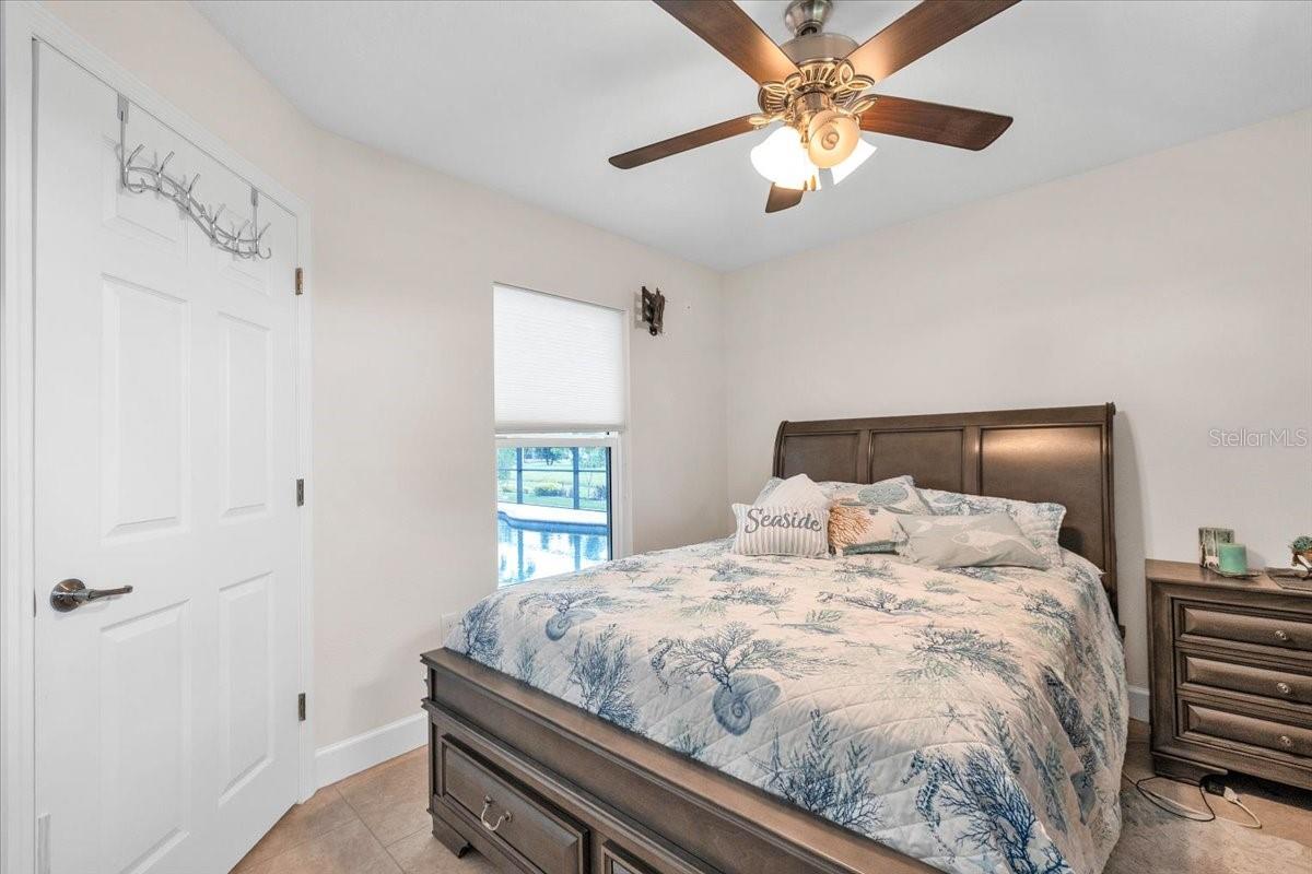 519 W CASHEW, PUNTA GORDA, FL, 33955