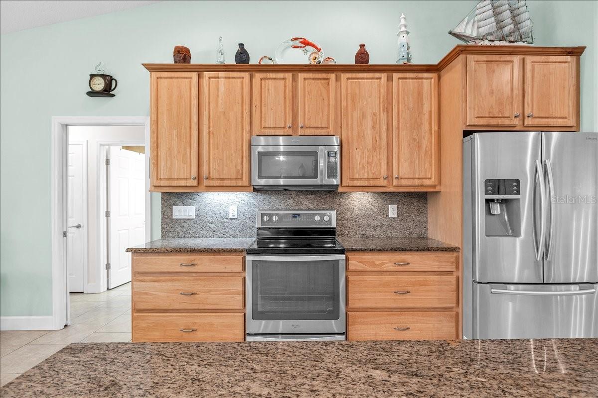 519 W CASHEW, PUNTA GORDA, FL, 33955