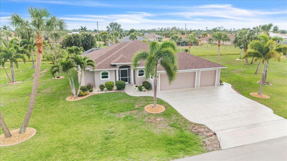 519 W CASHEW, PUNTA GORDA, FL, 33955