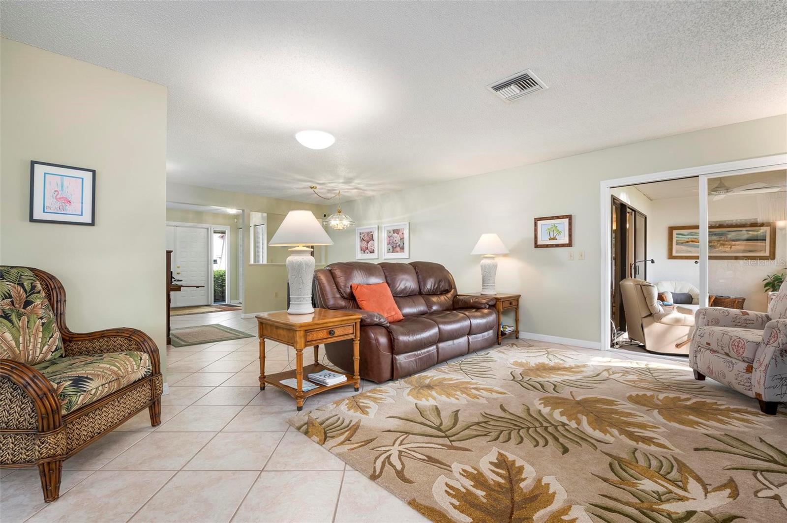 3896 WILSHIRE DR #11, SARASOTA, FL, 34238