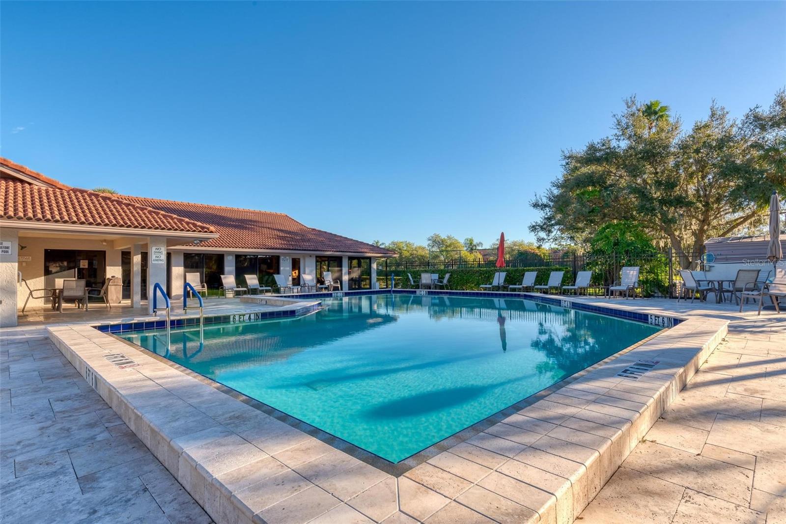 3896 WILSHIRE DR #11, SARASOTA, FL, 34238