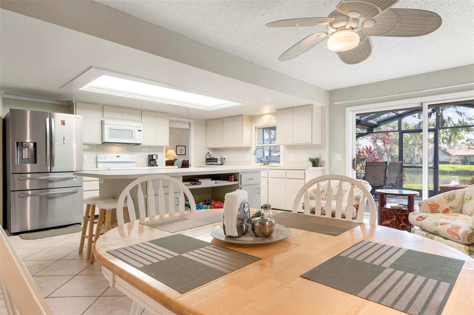 3896 WILSHIRE DR #11, SARASOTA, FL, 34238