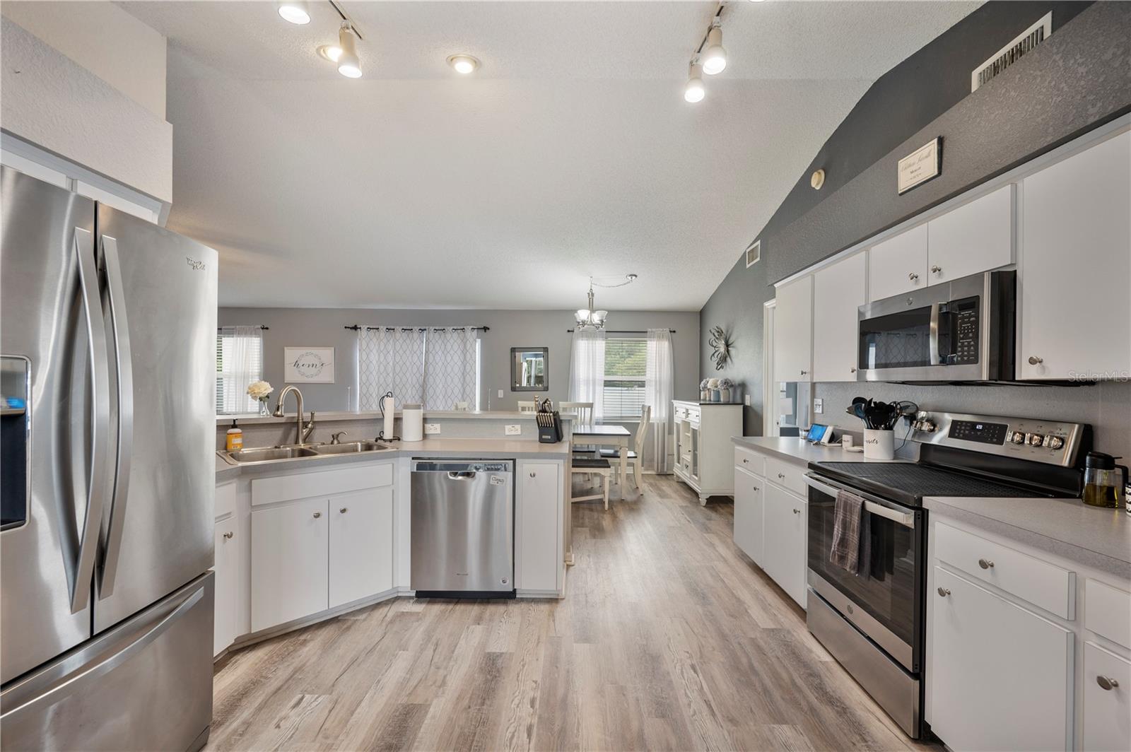 3318 MERLOT DR, LAKELAND, FL, 33811