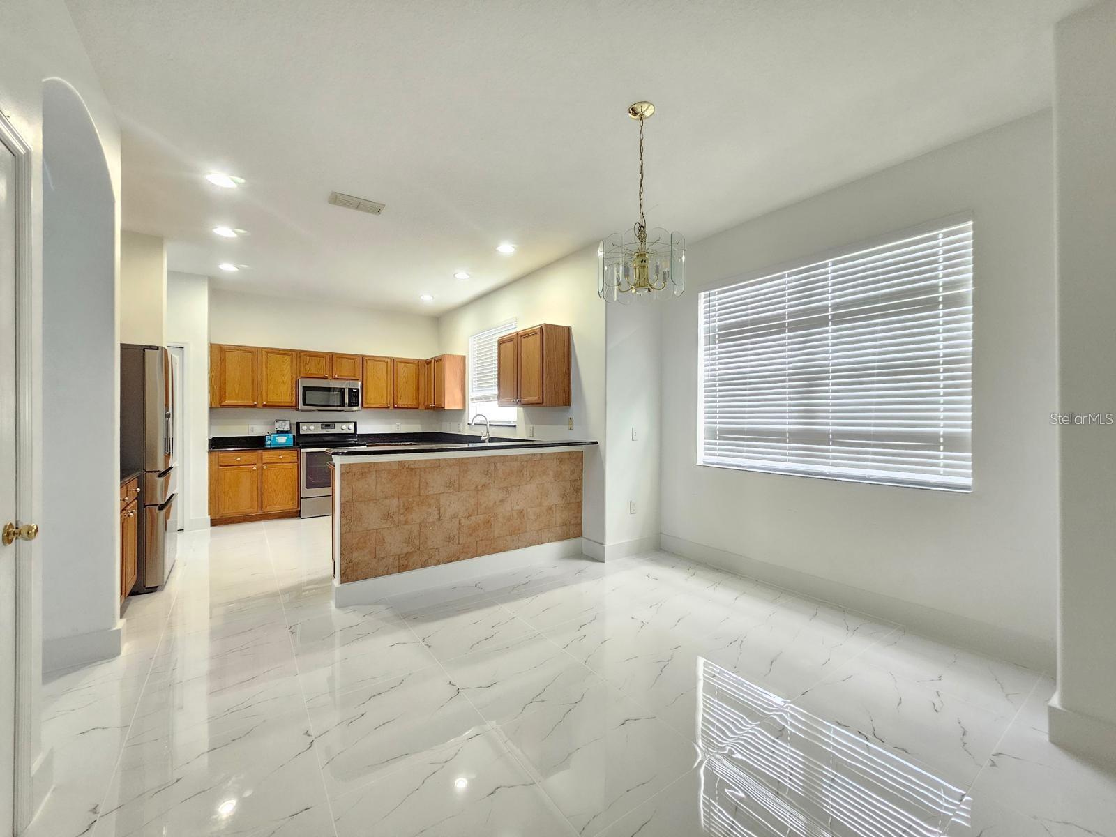 2718 LUCAS LAKE LN, KISSIMMEE, FL, 34744