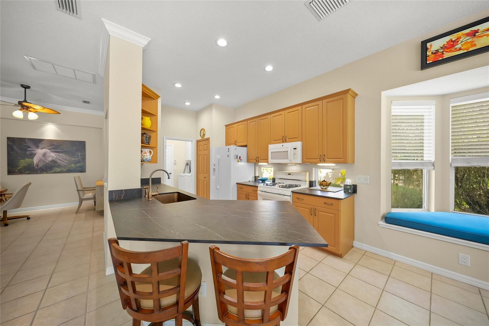 6923 LENNOX PL, UNIVERSITY PARK, FL, 34201