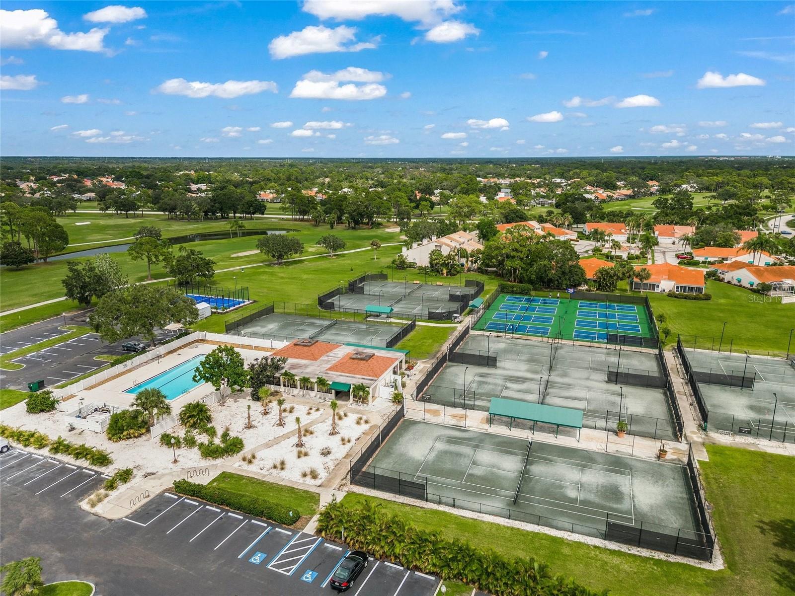 6923 LENNOX PL, UNIVERSITY PARK, FL, 34201