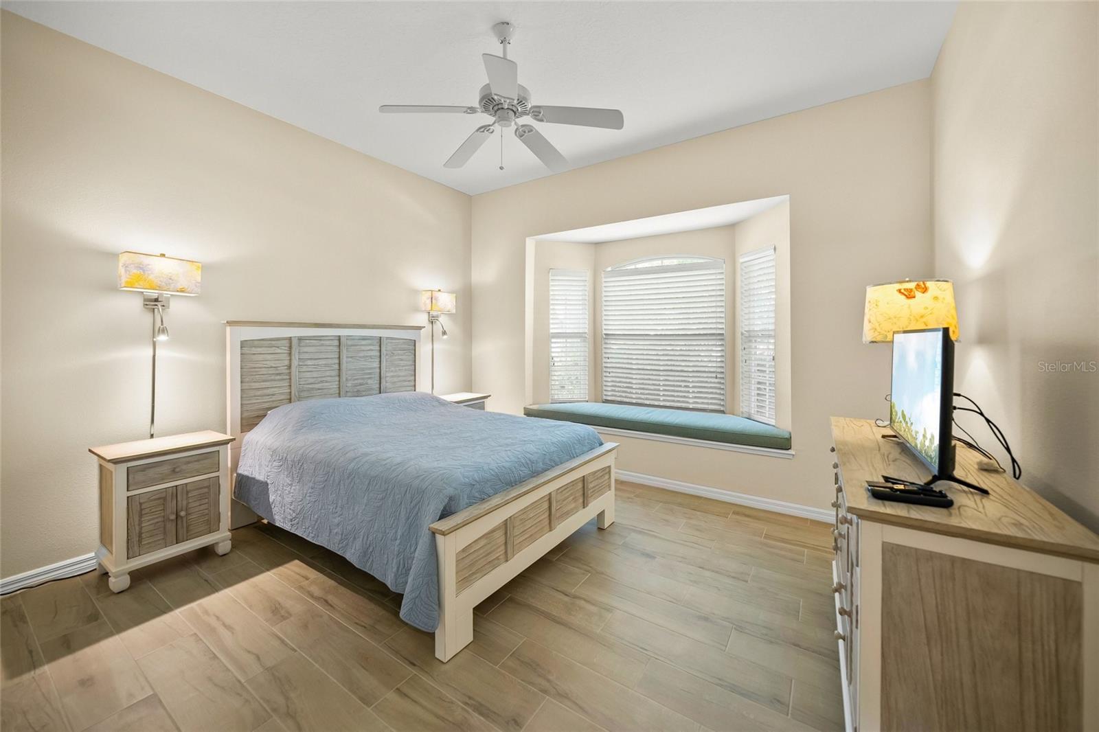 6923 LENNOX PL, UNIVERSITY PARK, FL, 34201