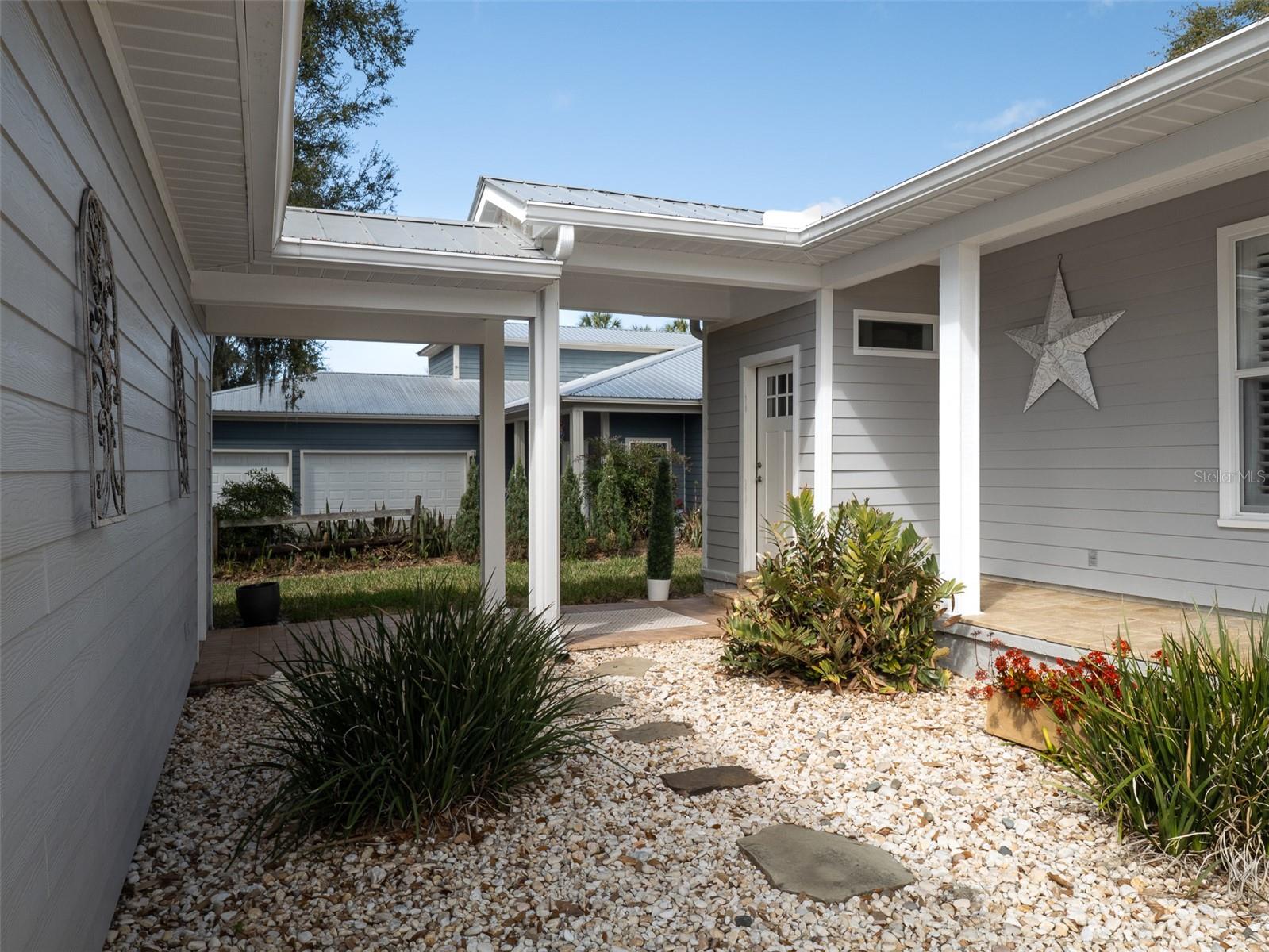 12495 SE SUNSET HARBOR RD, WEIRSDALE, FL, 32195
