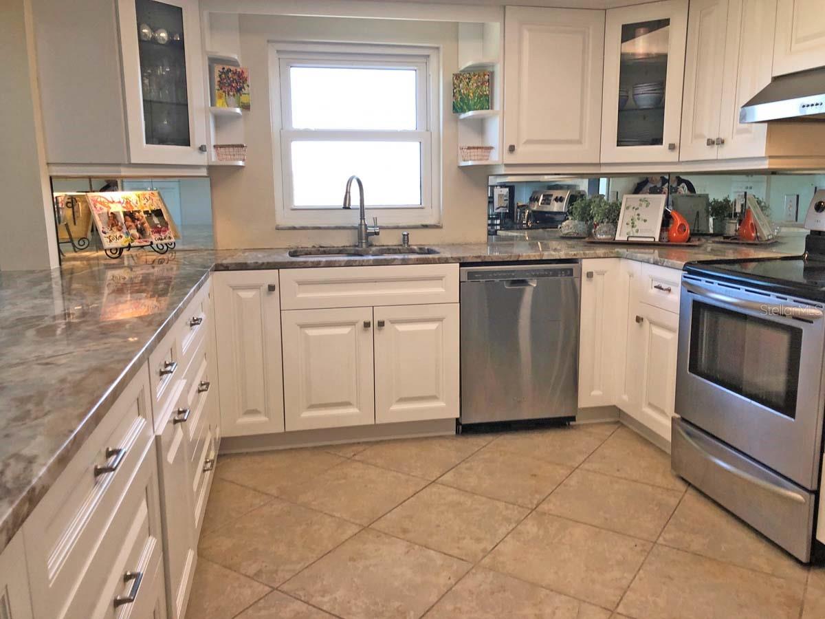 160 COLUMBIA DR #507, TAMPA, FL, 33606