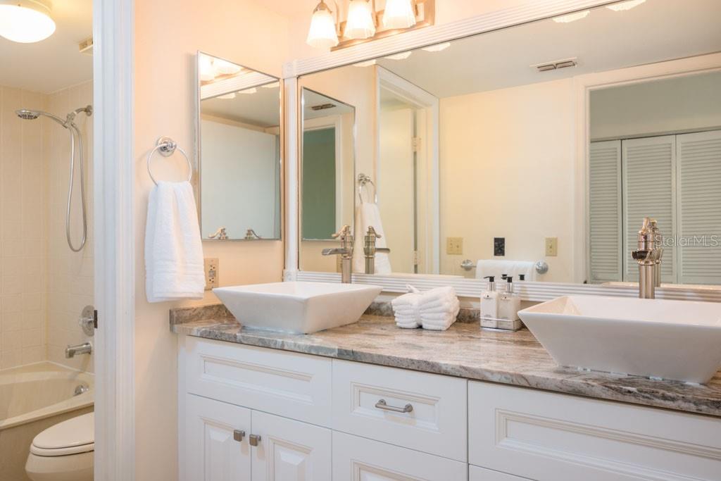 160 COLUMBIA DR #507, TAMPA, FL, 33606