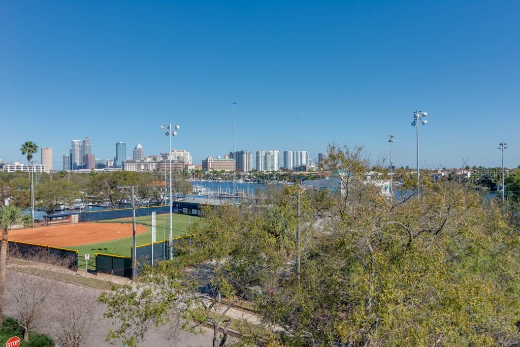 160 COLUMBIA DR #507, TAMPA, FL, 33606