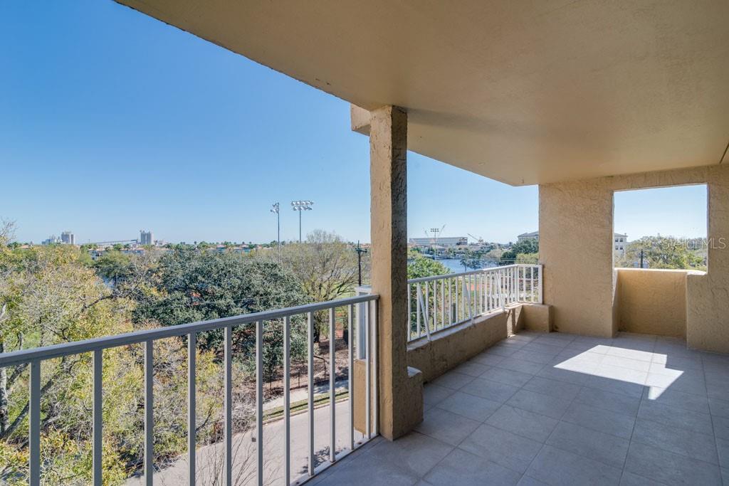 160 COLUMBIA DR #507, TAMPA, FL, 33606