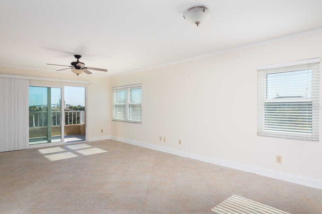 160 COLUMBIA DR #507, TAMPA, FL, 33606